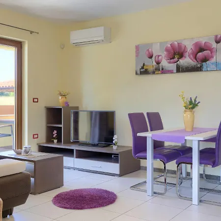 Linden Tree By Interhome