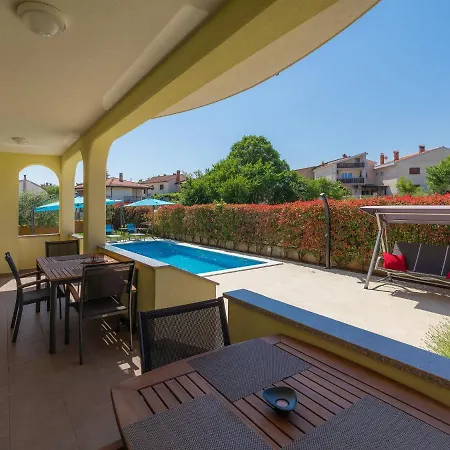 Linden Tree By Interhome Ferienhaus *