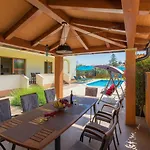 בית נופש Linden Tree By Interhome *