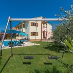 Linden Tree By Interhome *