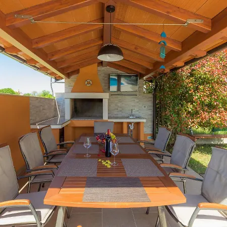 Dom wakacyjny Linden Tree By Interhome *