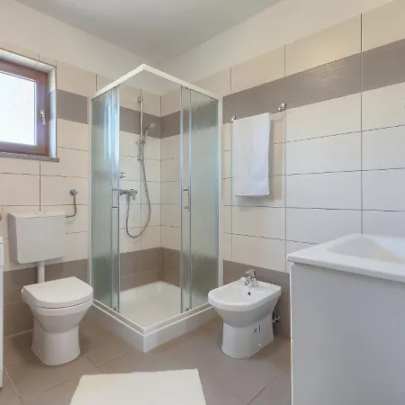 Linden Tree By Interhome Dom wakacyjny Pula